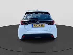 Toyota Yaris (2022) thumbnail 4