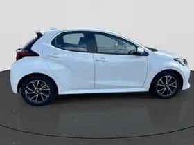 Toyota Yaris (2022) thumbnail 6