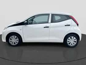 Toyota Aygo (2020) thumbnail 2