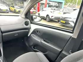 Toyota Aygo (2020) thumbnail 15