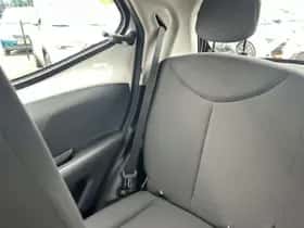 Toyota Aygo (2020) thumbnail 16