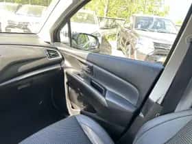 Suzuki S-Cross (2022) thumbnail 17