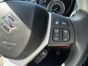Suzuki S-Cross (2022) thumbnail 26