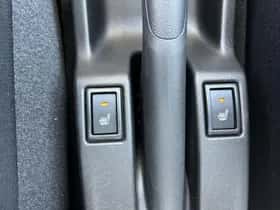 Suzuki Swift (2025) thumbnail 15