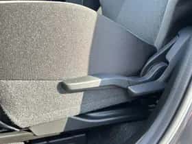 Suzuki Swift (2025) thumbnail 16