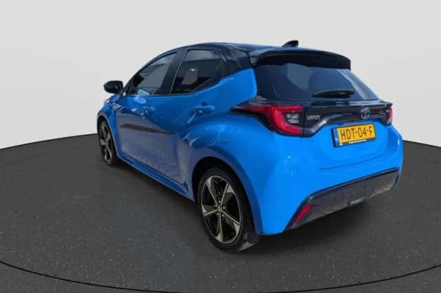 Toyota Yaris (2025) thumbnail 3