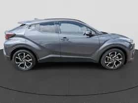 Toyota C-HR (2019) thumbnail 6