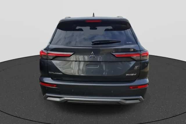 Mitsubishi Outlander (2026) thumbnail 4