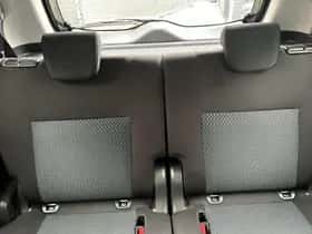 Suzuki Ignis (2024) thumbnail 18