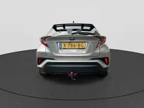 Toyota C-HR (2018) thumbnail 4