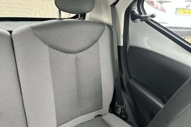 Toyota Aygo (2020) thumbnail 19