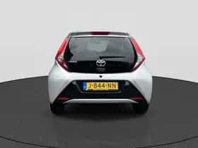 Toyota Aygo (2020) thumbnail 4