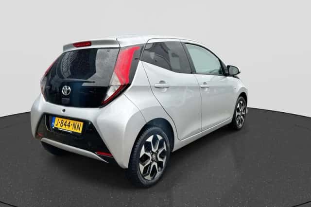 Toyota Aygo (2020) thumbnail 5