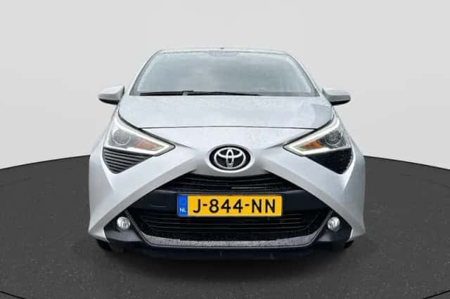 Toyota Aygo (2020) thumbnail 8