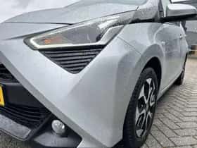 Toyota Aygo (2020) thumbnail 10