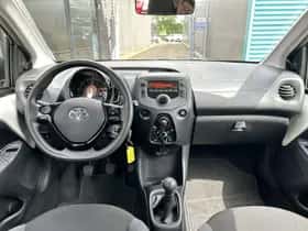 Toyota Aygo (2021) thumbnail 13