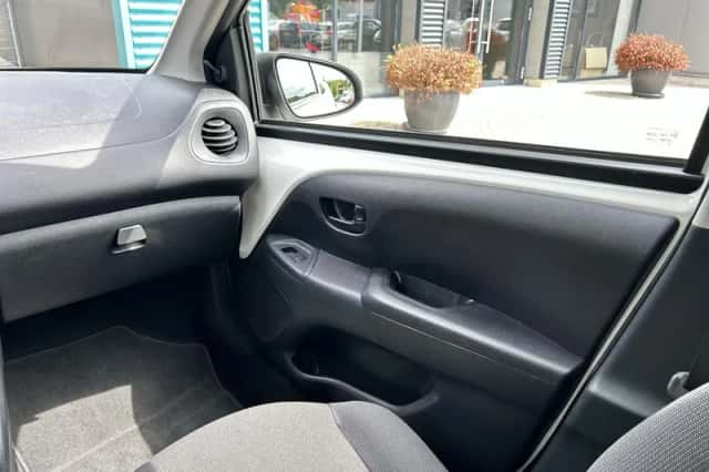 Toyota Aygo (2021) thumbnail 14