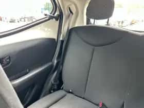 Toyota Aygo (2021) thumbnail 15