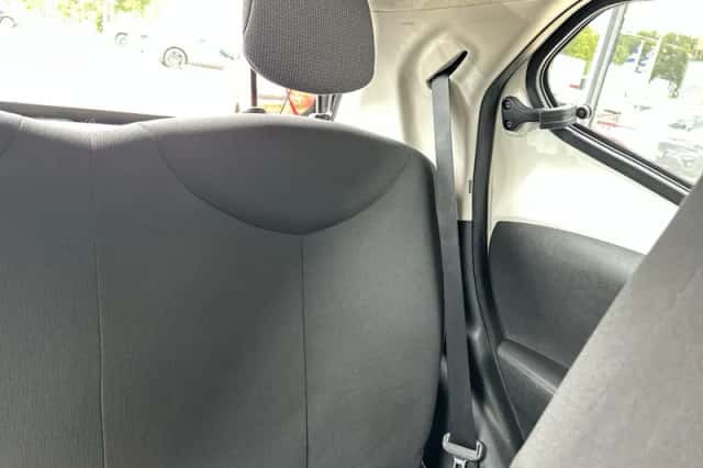 Toyota Aygo (2021) thumbnail 17