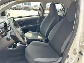 Toyota Aygo (2021) thumbnail 18