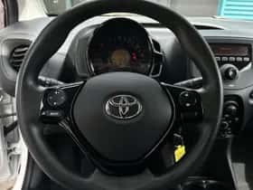 Toyota Aygo (2021) thumbnail 19