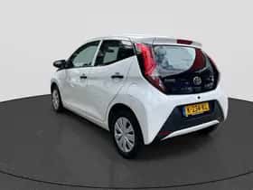 Toyota Aygo (2021) thumbnail 3