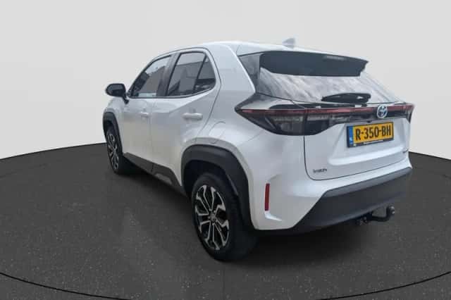 Toyota Yaris Cross (2022) thumbnail 4