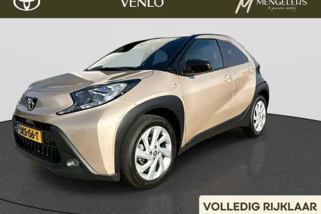 Toyota Aygo X (2022) thumbnail 1