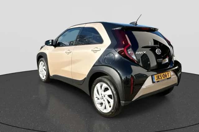Toyota Aygo X (2022) thumbnail 3