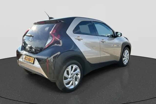 Toyota Aygo X (2022) thumbnail 5