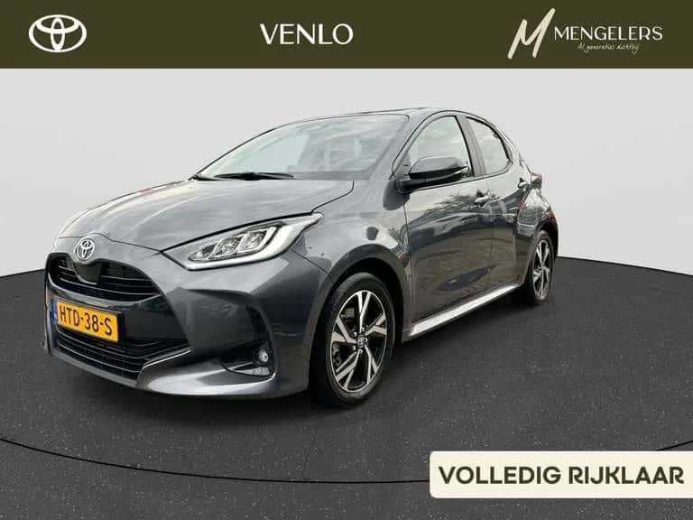Toyota Yaris (2025) — foto 1