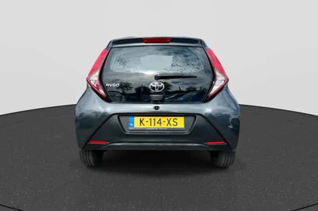 Toyota Aygo (2021) thumbnail 4
