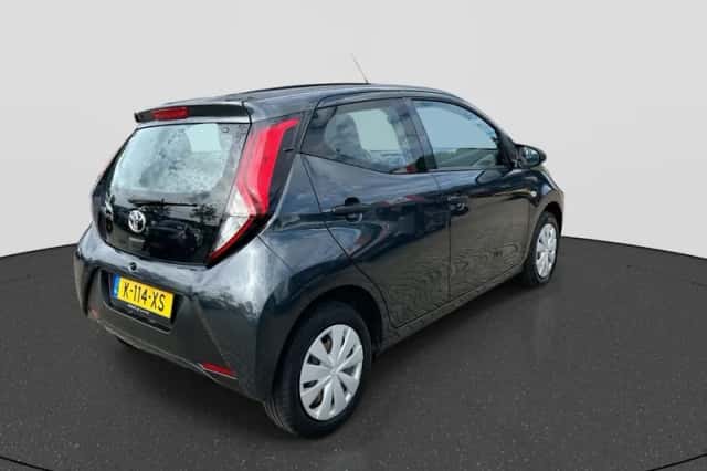 Toyota Aygo (2021) thumbnail 5