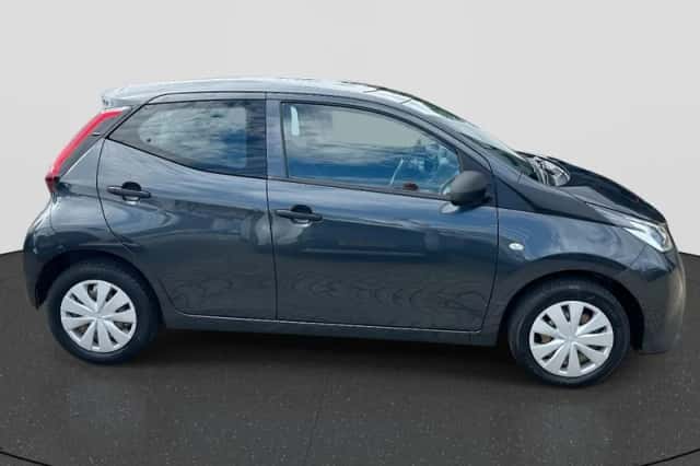 Toyota Aygo (2021) thumbnail 6