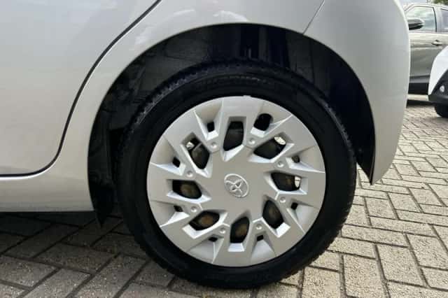 Toyota Aygo (2020) thumbnail 11