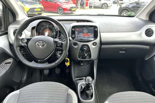 Toyota Aygo (2020) thumbnail 12