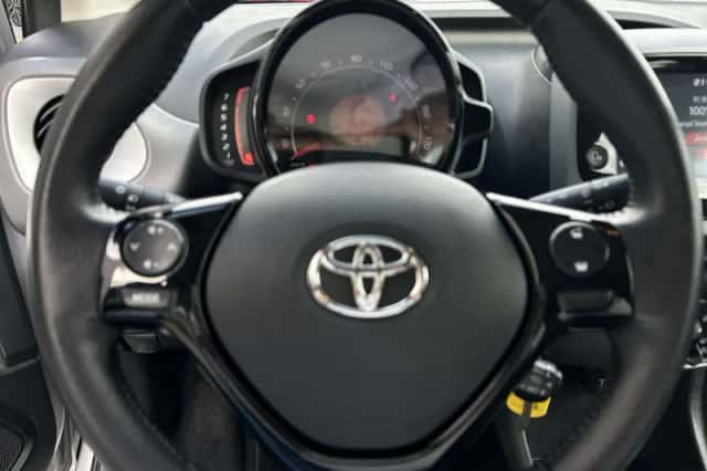 Toyota Aygo (2020) thumbnail 21