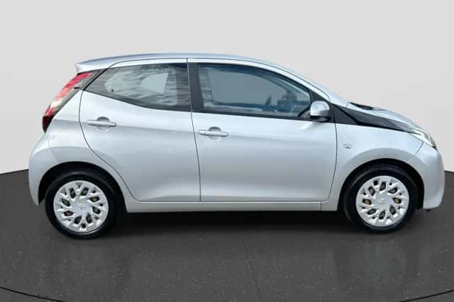 Toyota Aygo (2020) thumbnail 6