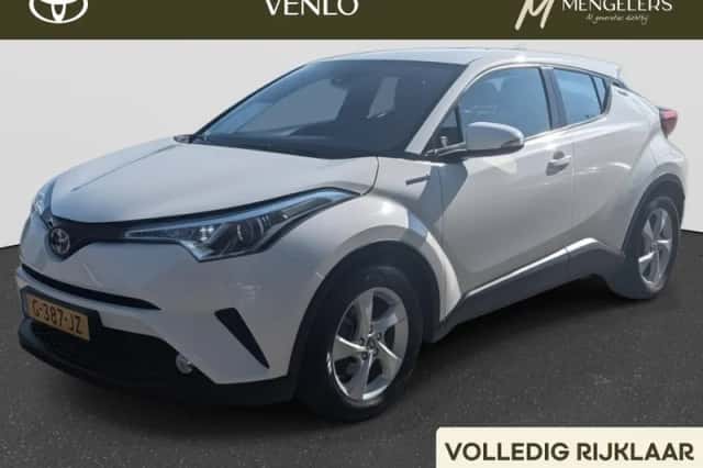 Toyota C-HR (2018) thumbnail 1
