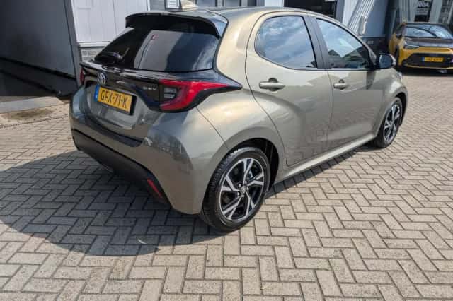 Toyota Yaris (2024) thumbnail 6