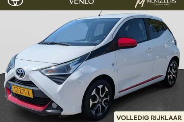 Toyota Aygo (2018) thumbnail 1