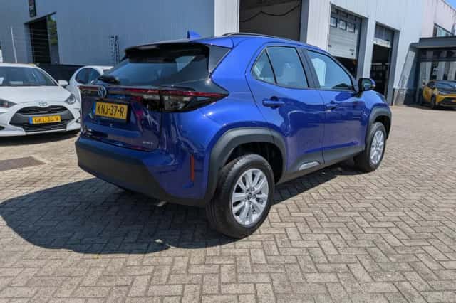 Toyota Yaris Cross (2025) thumbnail 2