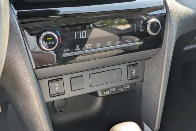 Toyota Yaris Cross (2025) thumbnail 6