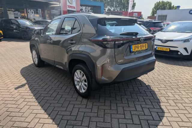 Toyota Yaris Cross (2025) thumbnail 4