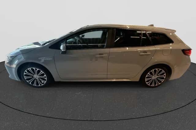 Toyota Corolla (2021) thumbnail 4