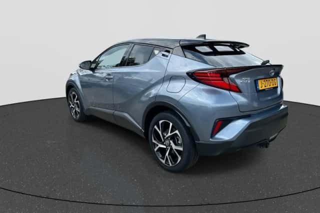 Toyota C-HR (2020) thumbnail 3