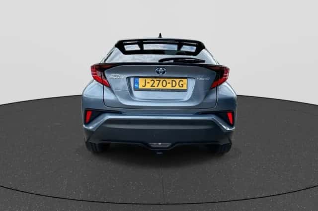 Toyota C-HR (2020) thumbnail 4