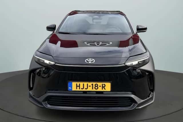 Toyota bZ4X (2025) thumbnail 14