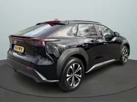 Toyota bZ4X (2025) thumbnail 8