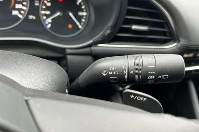 Mazda 3 (2023) thumbnail 23